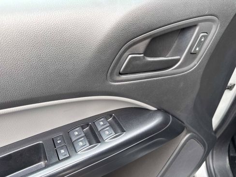 Used 2019 Chevrolet Colorado W/T w/ WT Convenience Package RWD image 17