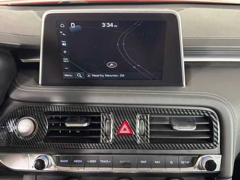 Used 2020 Genesis G70 3.3T RWD image 3