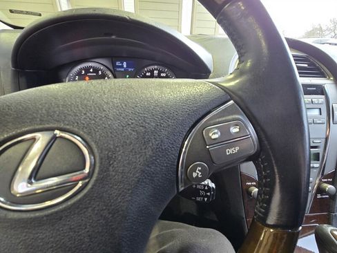 Used 2011 Lexus ES 350 image 15