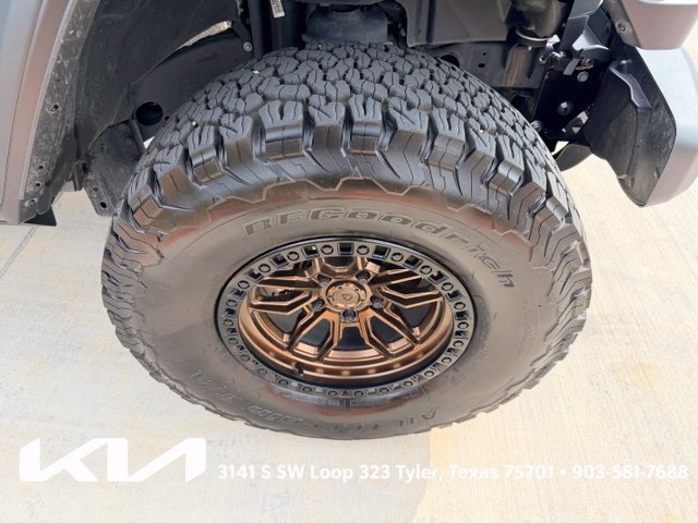 Used 2025 Jeep Wrangler Unlimited Sport AWD/4WD image 13