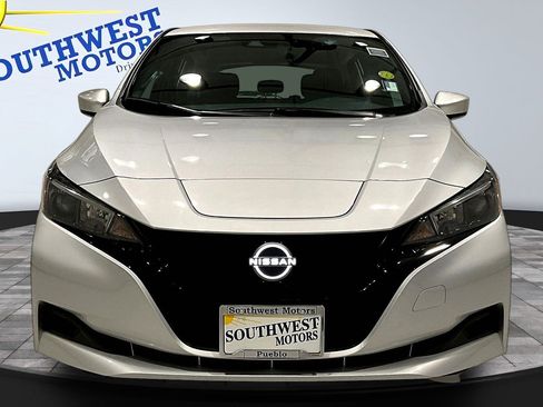 Used 2023 Nissan Leaf S image 2