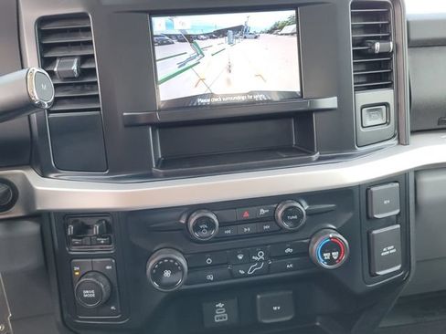 Certified 2025 Ford F250 XLT AWD/4WD image 15