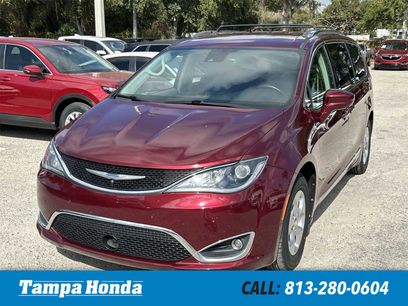 Used 2017 Chrysler Pacifica Touring-L Plus w/ Advanced Safetytec Group