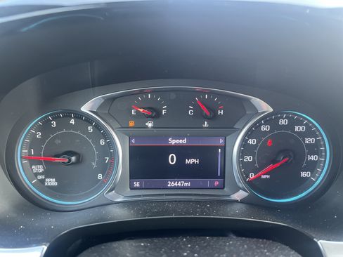 Used 2023 Chevrolet Traverse LT FWD image 10