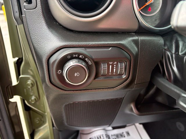Used 2022 Jeep Wrangler Unlimited Sport AWD/4WD image 24