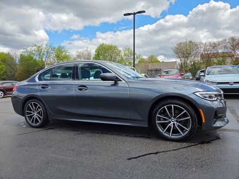 Used 2020 BMW 330i xDrive Sedan w/ Premium Package AWD/4WD image 3