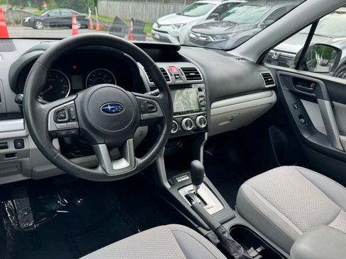 Used 2017 Subaru Forester 2.5i Premium w/ All-Weather Package AWD/4WD image 11