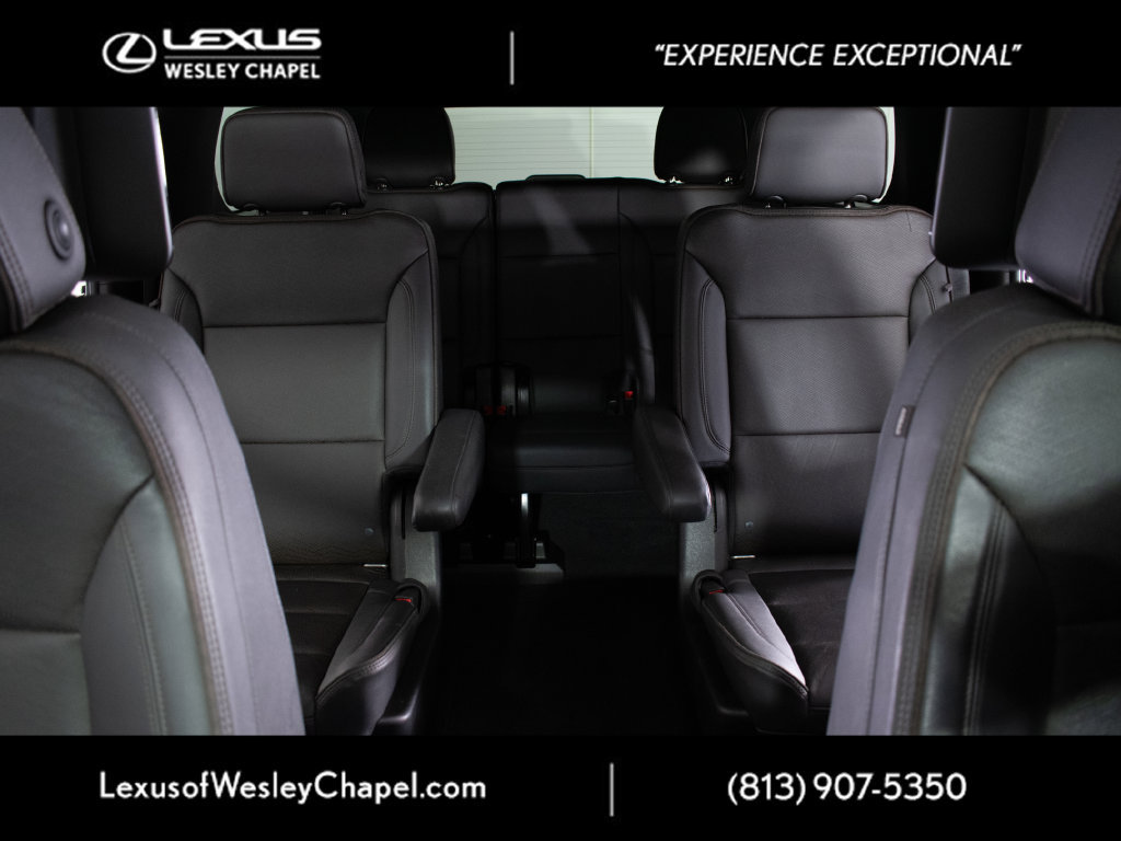 Used 2021 Chevrolet Suburban High Country AWD/4WD image 18