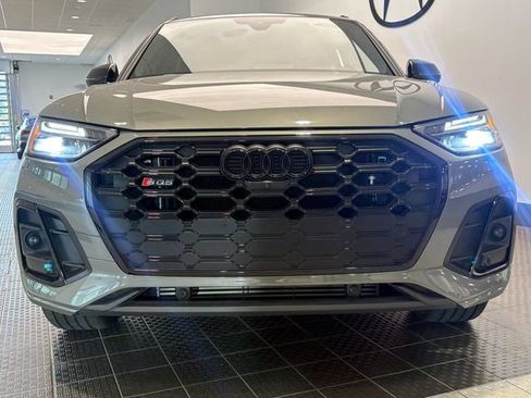 Used 2023 Audi SQ5 Premium Plus w/ Premium Plus Package AWD/4WD image 2