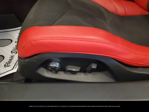 Used 2023 Chevrolet Corvette Stingray Premium Conv w/ Z51 Performance Package image 7