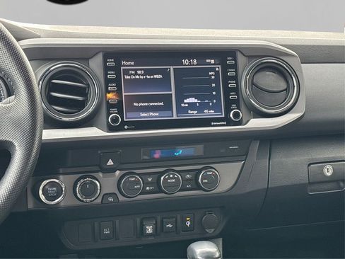 Used 2022 Toyota Tacoma TRD Off-Road image 20