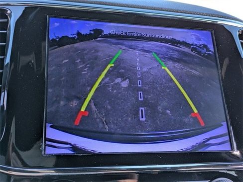 Used 2020 Jeep Grand Cherokee Altitude image 21