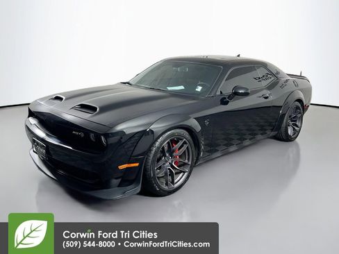 Used 2019 Dodge Challenger SRT Hellcat Redeye image 5