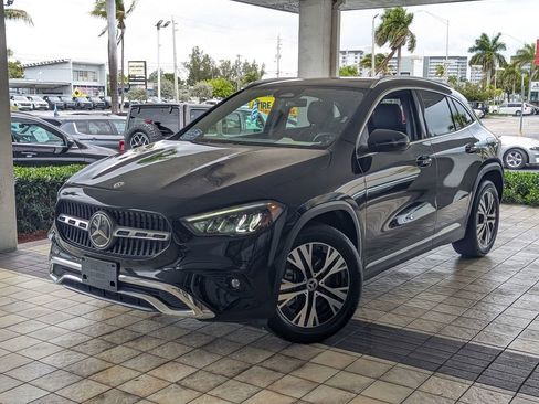 Used 2025 Mercedes-Benz GLA 250 image 1