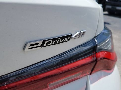 Used 2024 BMW i4 eDrive40 RWD image 6