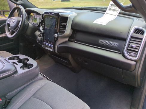 Used 2024 RAM 2500 Big Horn w/ Night Edition AWD/4WD image 20
