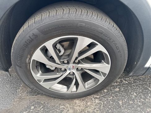 Used 2022 Buick Envision Essence w/ Safety Package image 47