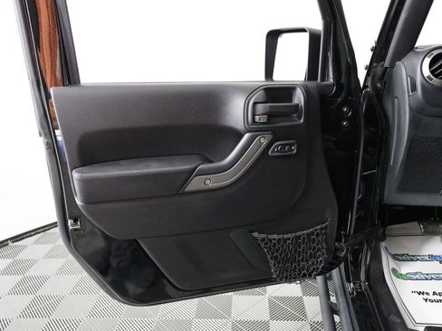 Used 2016 Jeep Wrangler Sport AWD/4WD image 11