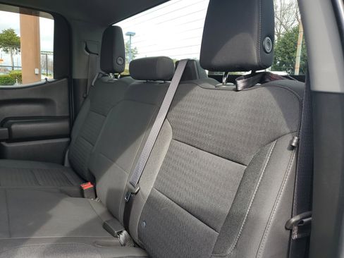 Used 2022 Chevrolet Silverado 1500 Custom image 11