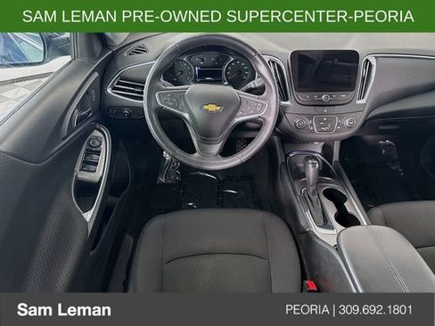 Used 2017 Chevrolet Malibu LT image 20