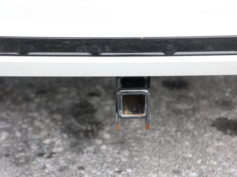 Used 2021 Volvo XC60 T6 R-Design image 13