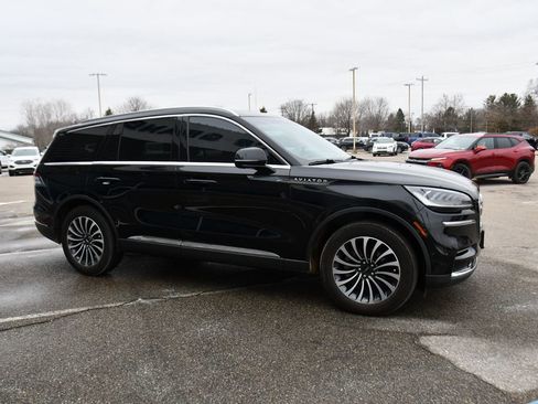 Used 2023 Lincoln Aviator Reserve w/ Equipment Group 201A AWD/4WD image 8