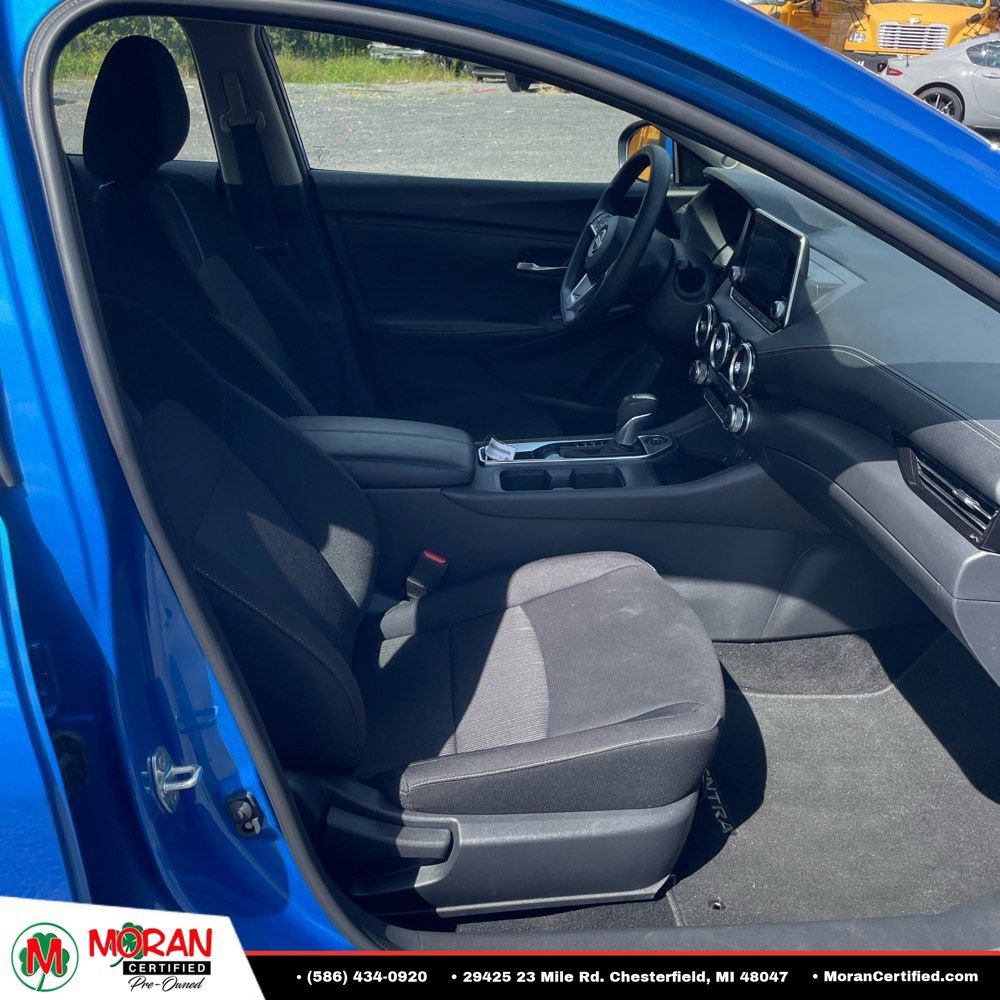 Used 2025 Nissan Sentra SV FWD image 9