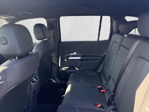 Certified 2025 Mercedes-Benz GLB 250 image 20