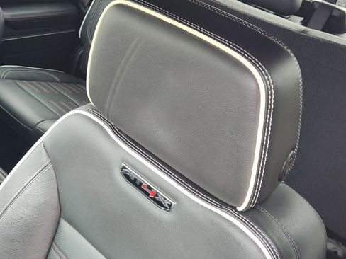 Used 2024 GMC Sierra 2500 AT4X image 15