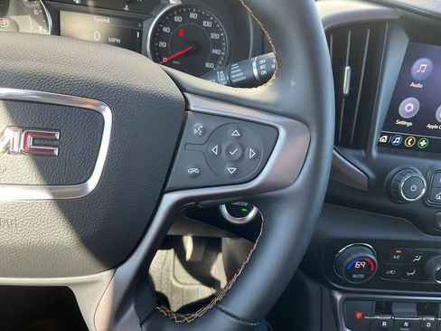 Used 2024 GMC Terrain AT4 w/ Tech Package AWD/4WD image 7