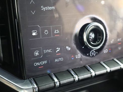 Used 2025 GMC Acadia Elevation AWD/4WD image 53