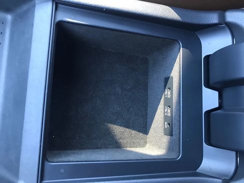 Used 2018 Audi Q7 3.0T Premium image 32