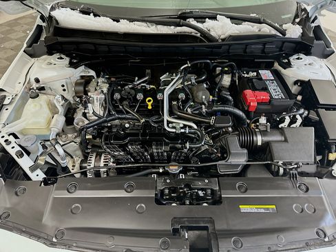 Used 2025 Nissan Altima 2.5 SV image 33