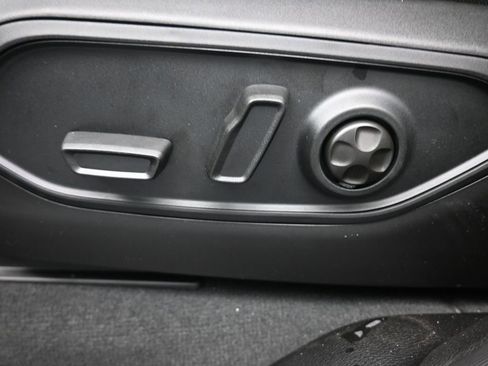 New 2026 Jeep Grand Cherokee L 2WD image 31