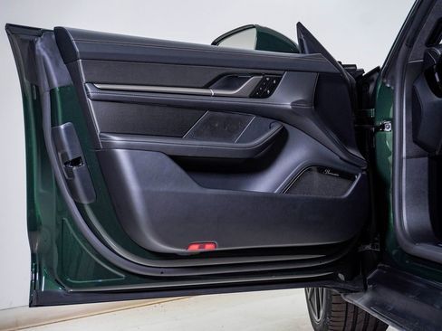 New 2025 Porsche Taycan Turbo image 25