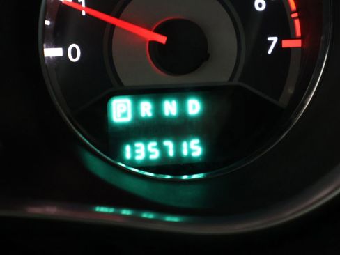 Used 2014 Chrysler 200 LX image 33