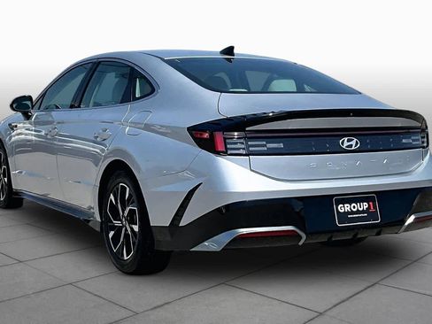 Used 2025 Hyundai Sonata SEL FWD image 11