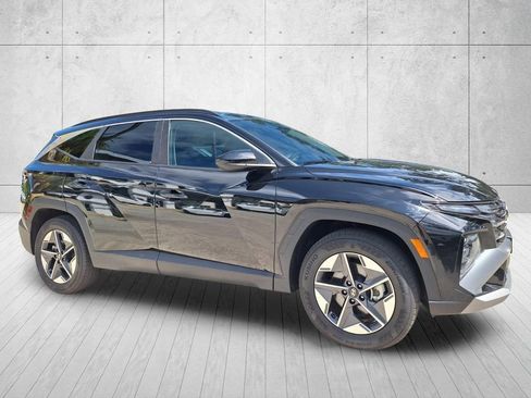 Used 2026 Hyundai Tucson SEL FWD image 3