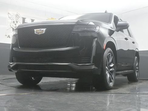 Used 2024 Cadillac Escalade Sport AWD/4WD image 4