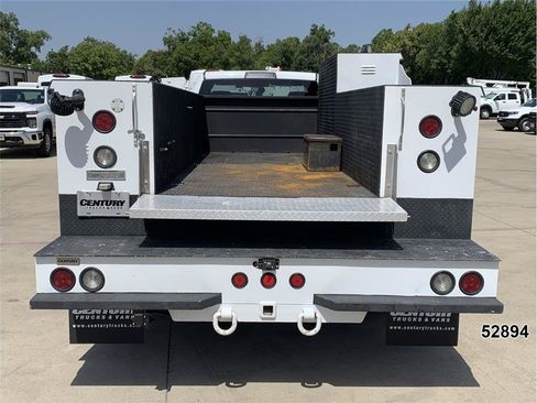 Used 2022 RAM 5500 Tradesman AWD/4WD image 10