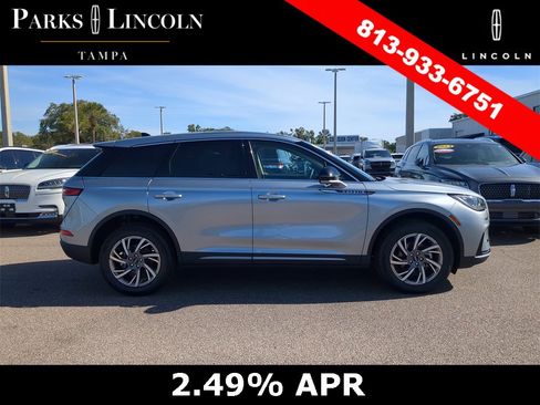 Certified 2024 Lincoln Corsair FWD w/ Equipment Group 101A image 3