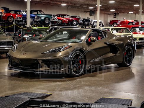 Used 2020 Chevrolet Corvette Stingray Preferred Cpe w/ 2LT Preferred Equipment Group RWD image 63