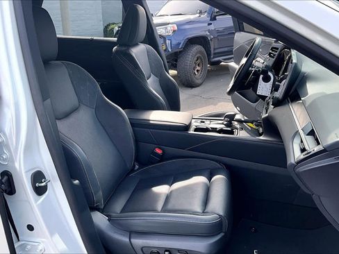 Used 2026 Lexus RX 450h Luxury w/ Convenience Package image 9