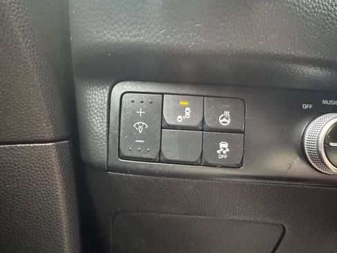 Used 2017 Kia Soul ! w/ Tech Package image 18