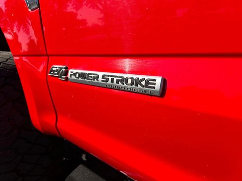 Used 2021 Ford F350 Lariat w/ Chrome Package image 16