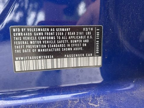 Used 2016 Volkswagen Golf R 4-Door w/ Driver Assistance Package AWD/4WD image 21