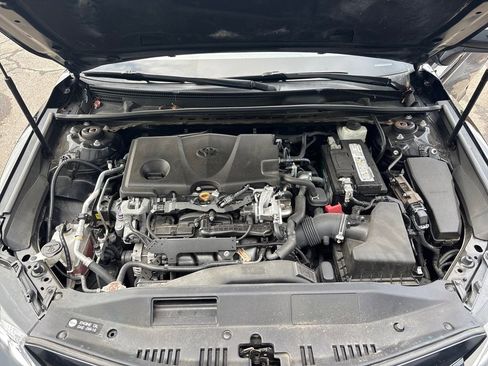 Used 2019 Toyota Camry LE image 10