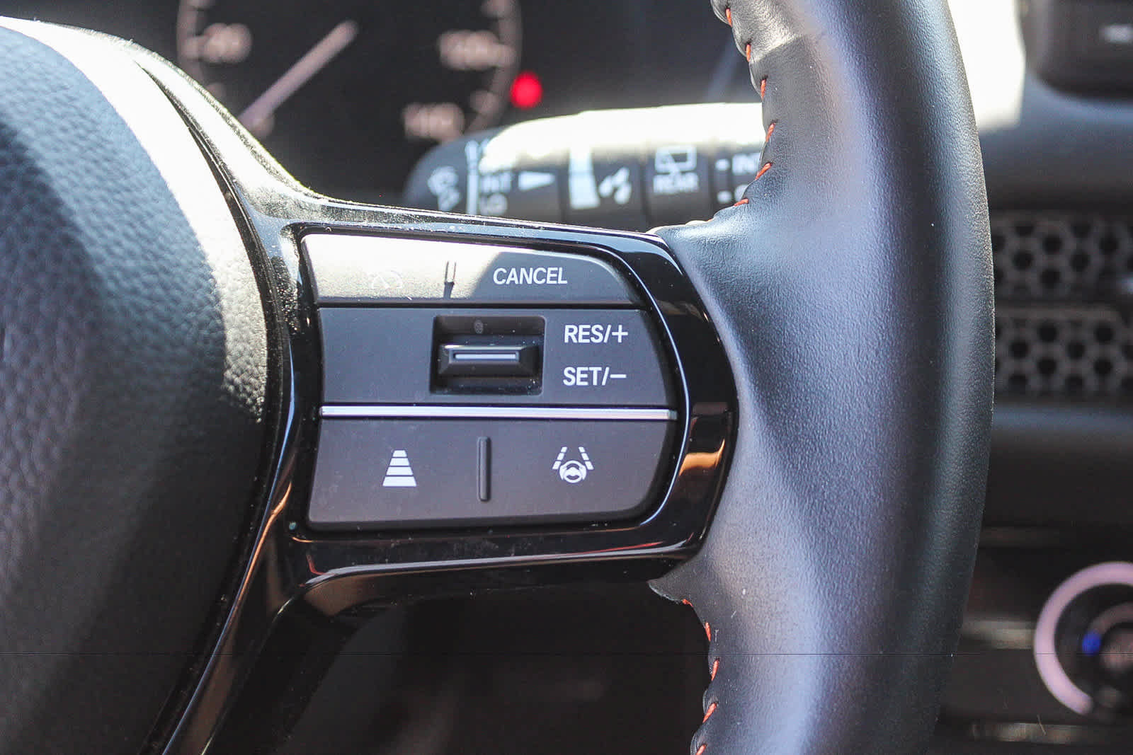 Used 2024 Honda HR-V Sport image 31