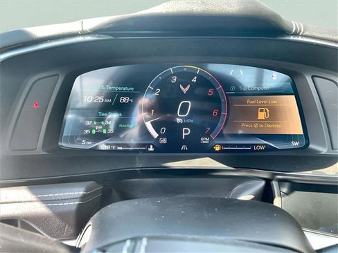 Used 2025 Chevrolet Corvette Stingray Convertible w/ 1LT image 5