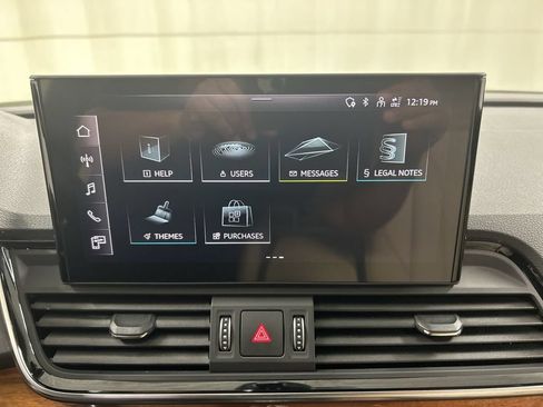 Used 2023 Audi Q5 2.0T Premium w/ Convenience Package AWD/4WD image 14